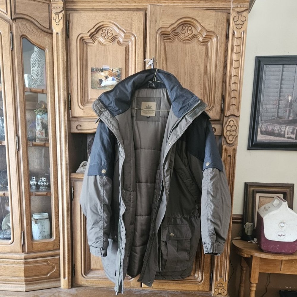 Men's Winter Jacket, Sioni Studio, Size Large, Olive Green, Removeable Hood